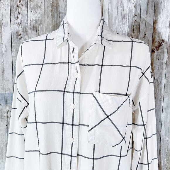 Women's Old Navy Flannel Top | Cream/Gray | Button Up | Small | Boyfriend Style - Picture 5 of 12